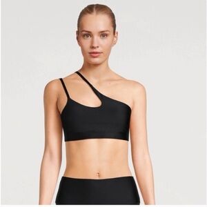 Alo Yoga all-nighter bra